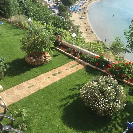 Dina Appartement Almirida