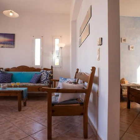Dina Appartement Almirida