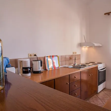 Appartement Dina *